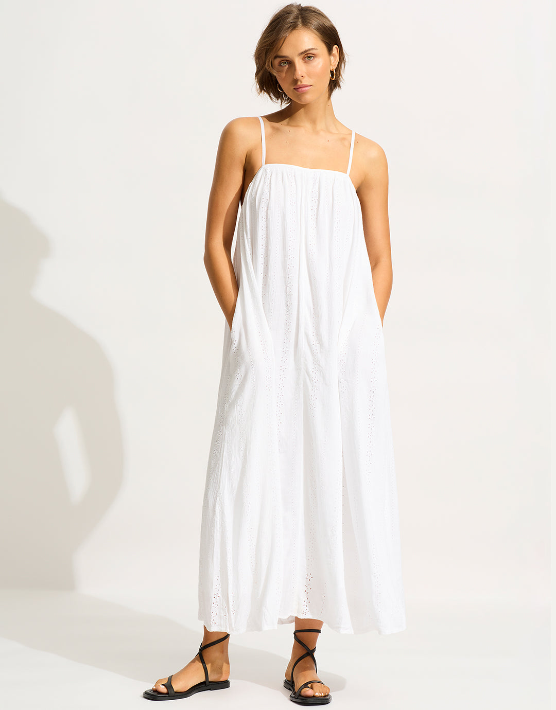 Casual White Beach Dresses - Flattering summer dresses for 2024 | Casual  white dress, Beach white dress, White beach dress summer